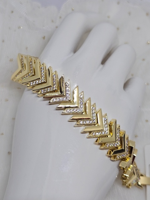 Bransoletka strzałki cyrkonia