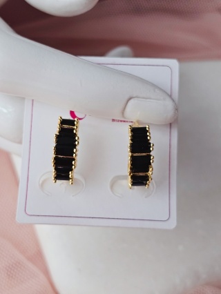 Kolczyki czarny kryształek