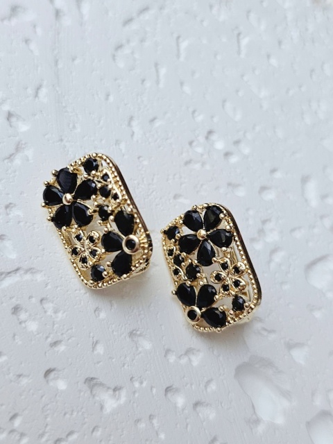 Kolczyki czarny kwiatek