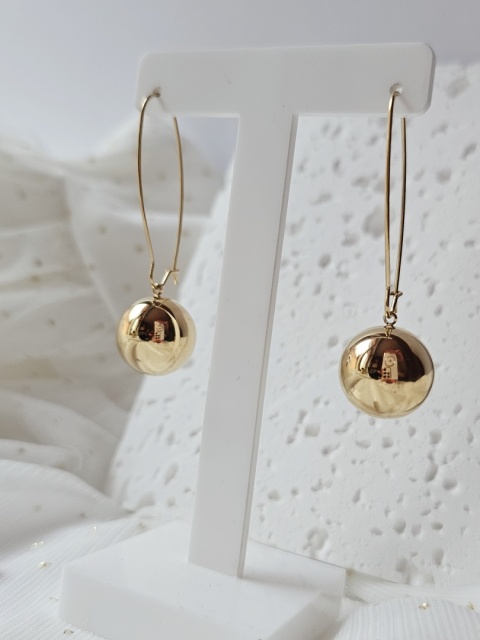 Kolczyki długie kulka