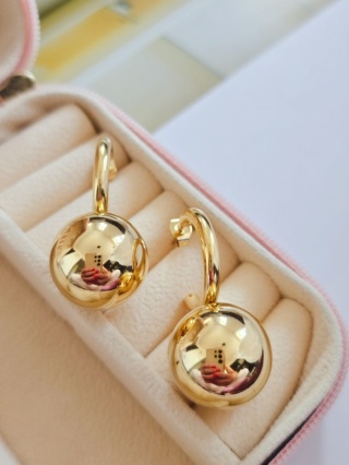 Kolczyki długie kulka