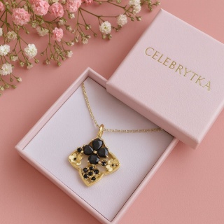 Naszyjnik kwiatek czarny kryształek