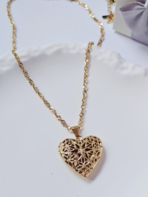 Naszyjnik serce ażurek