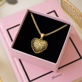 Naszyjnik serce ażurowe